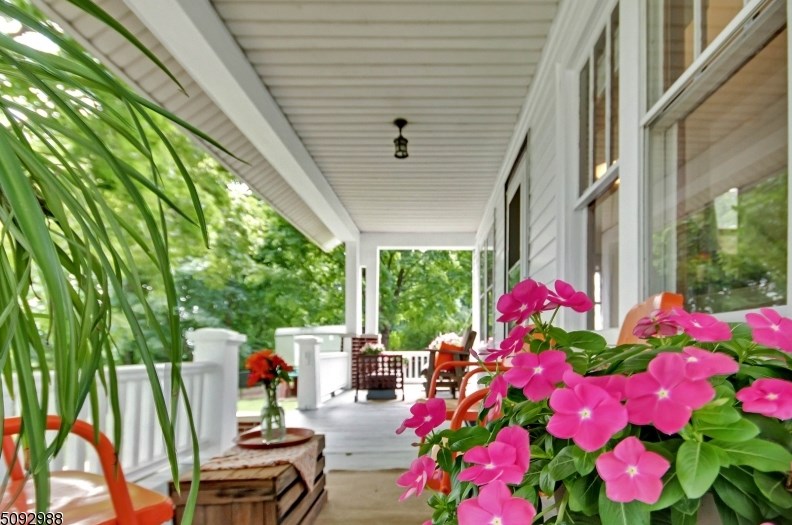 2278 Belvidere Rd, Delaware Park, NJ 08865-2116