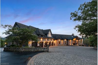 43 Graceview Drive - Photo 1