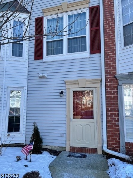 1323 Lavender Ct, Mahwah, NJ 07430