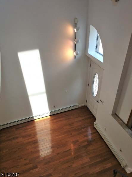 12 Maple Ave, Wallington NJ  07057-1025 exterior