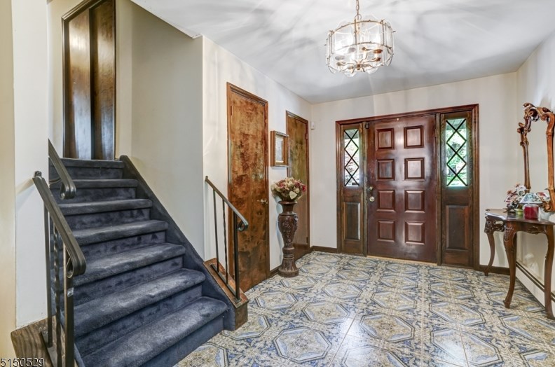 75 Old Stirling Rd, Warren, NJ 07059
