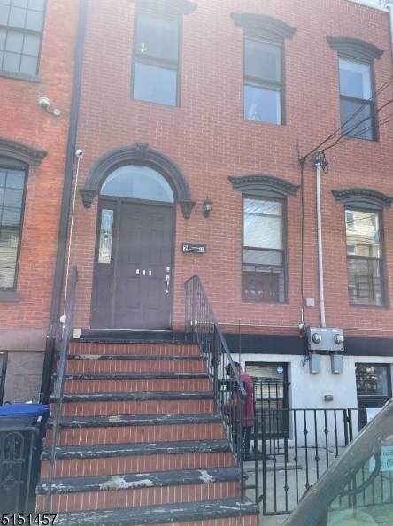112 Bruen St #2, Newark, NJ 07105