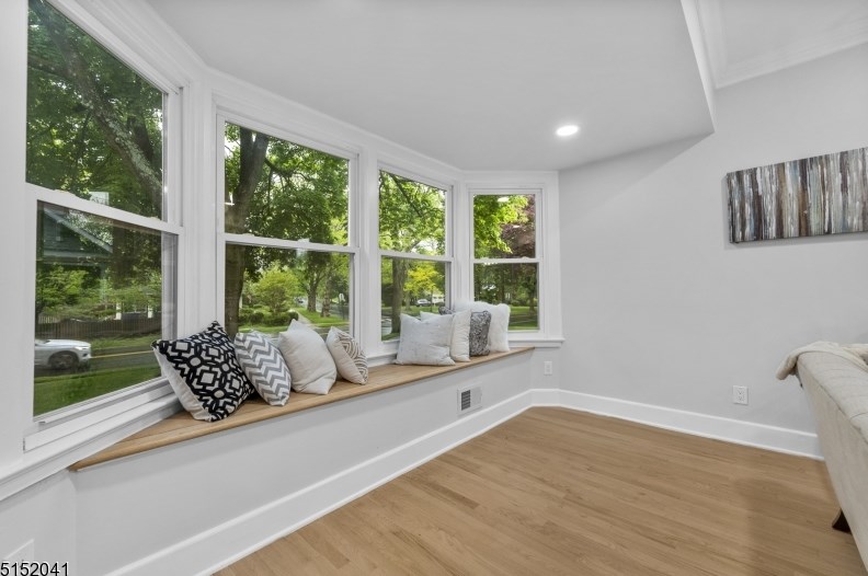 702 Mountain Ave, Westfield, NJ 07090-3000