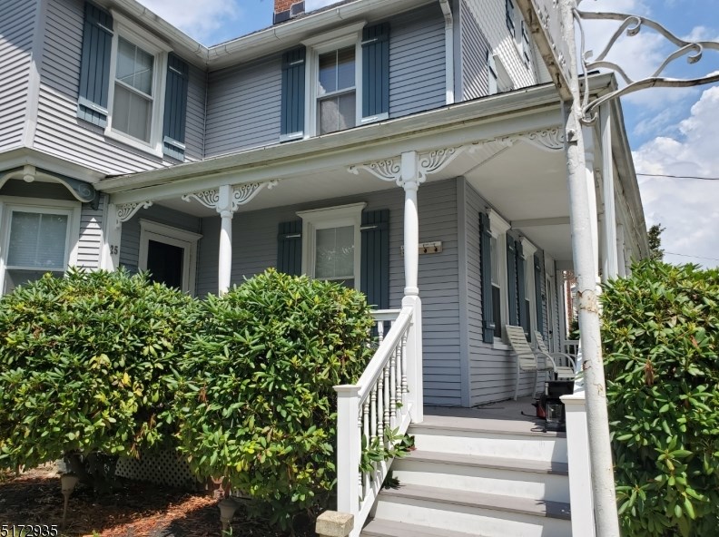 25 E Munson Ave, Dover, NJ 07801