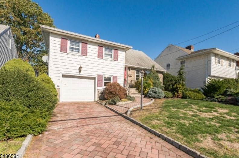 24 Landis Pl, Clifton, NJ 07013-3702