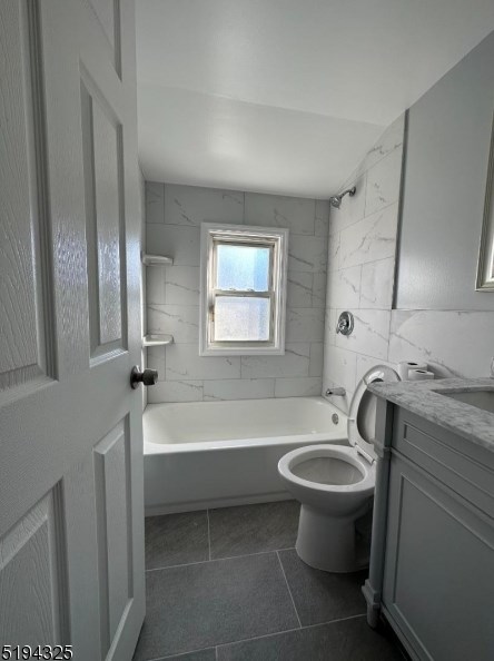 297 E 27th St, Paterson, NJ 07514