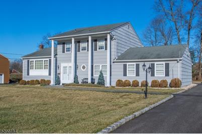 13 Maple Ave - Photo 1