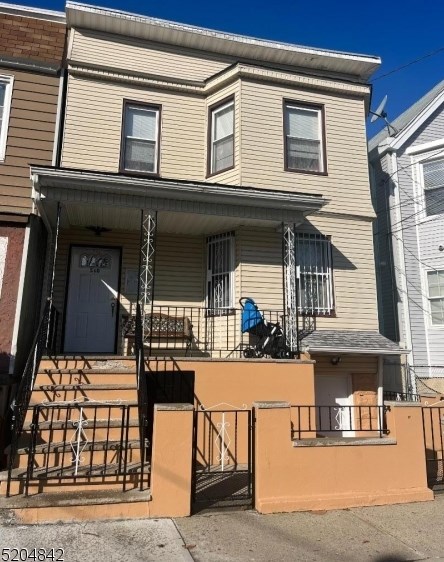 510 3rd St, Newark, NJ 07107-2316