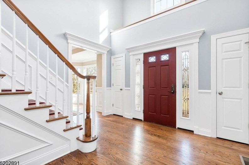 10 Cherry Ln, Basking Ridge, NJ 07920-1134