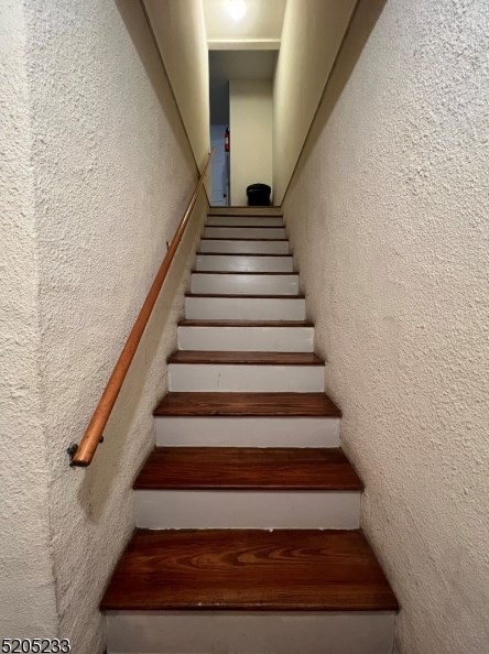 293 Paterson Ave #5, Paterson, NJ 07502