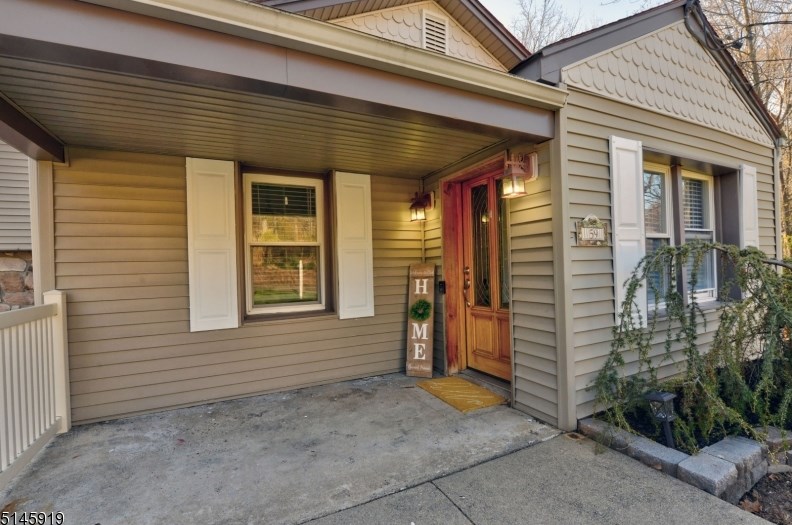 59 Garside Ave, Wayne, NJ 07470-2410