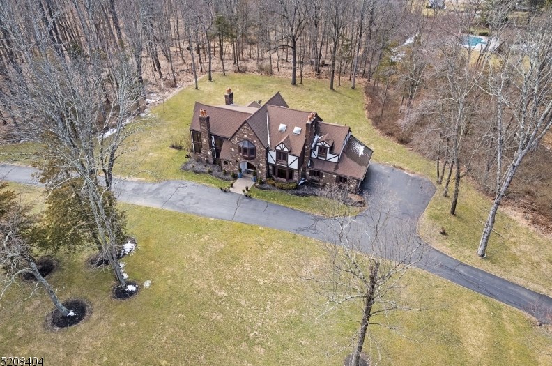 30 Gate Rd, Mendham, NJ 07945-3107