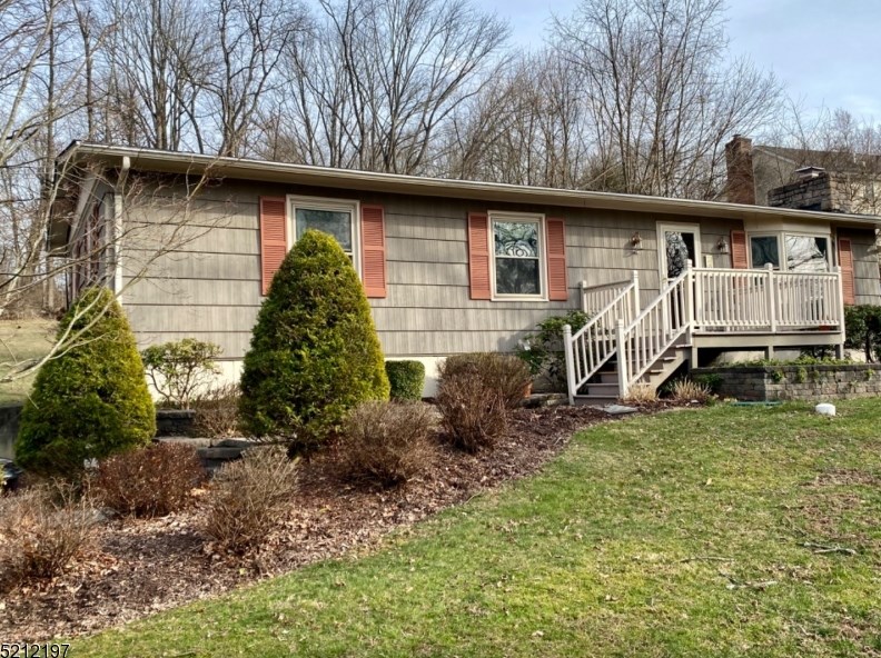 78 Ridgeway Ave, Hardwick, NJ 07825-3510