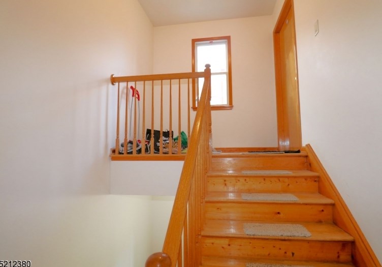 45-47 Vesey St, Newark, NJ 07105