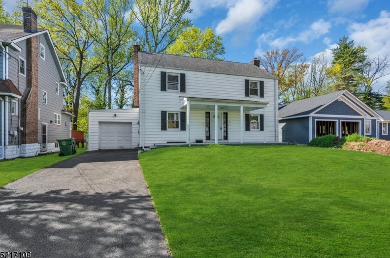 315 W 4th Ave, Roselle, NJ 07203