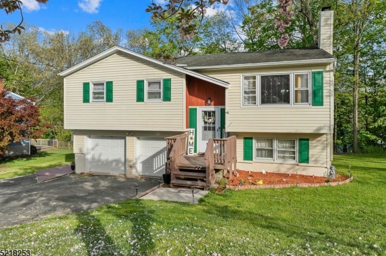 13 Birch Dr, Fredon, NJ 07860