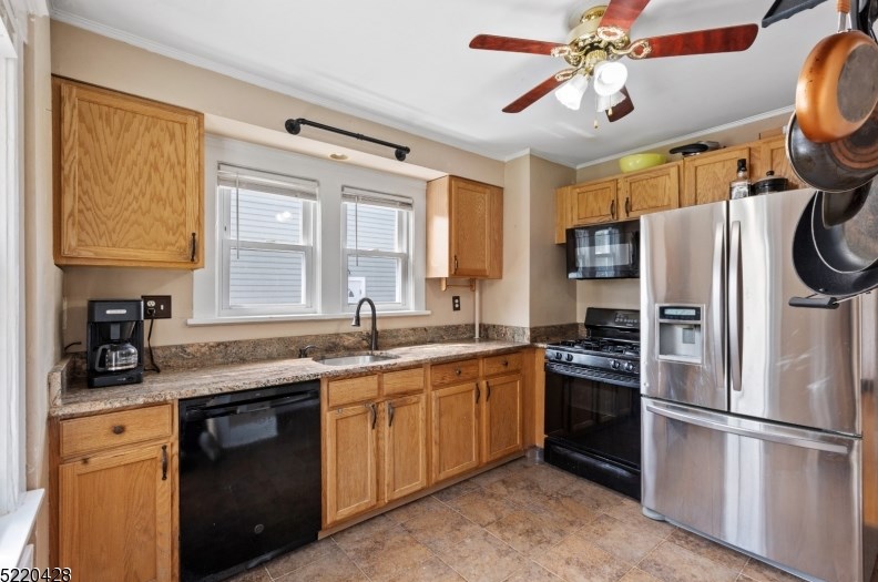 1447 Lincoln Ave, Pompton Falls NJ  07442-1515 exterior