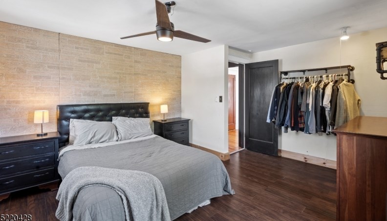 1447 Lincoln Ave, Pompton Falls NJ  07442-1515 exterior