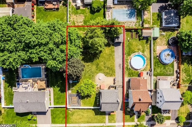 1447 Lincoln Ave, Pompton Falls NJ  07442-1515 exterior