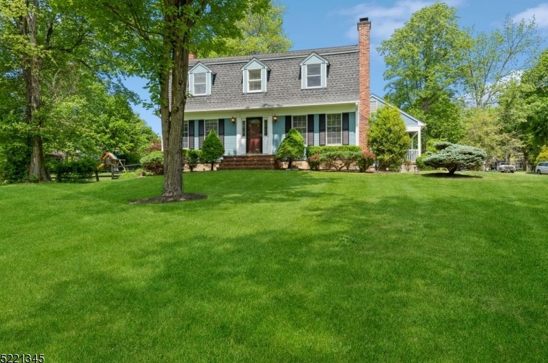 24 Chimney Ash Farm Rd, Basking Ridge, NJ 07920-2041