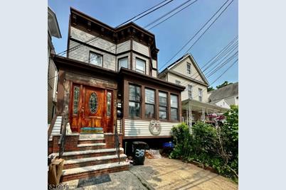 102 MCADOO Ave, JERSEY CITY, NJ 07305, MLS# 220011077