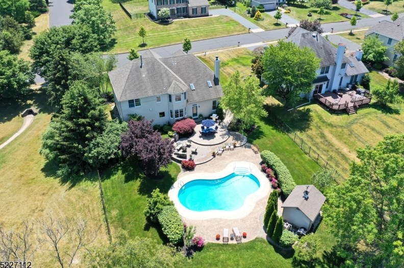 71 Blue Grass Blvd, Millstone, NJ 08876-7444