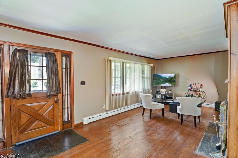 353 Hillcrest Ave, Plainfield, NJ 07062