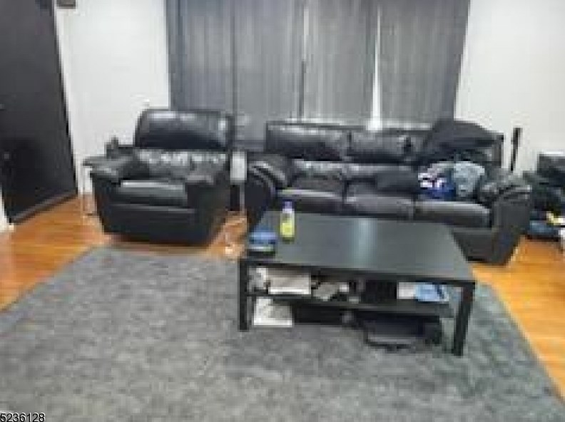 367 Morrissee Ave, Paterson, NJ 07508-1311