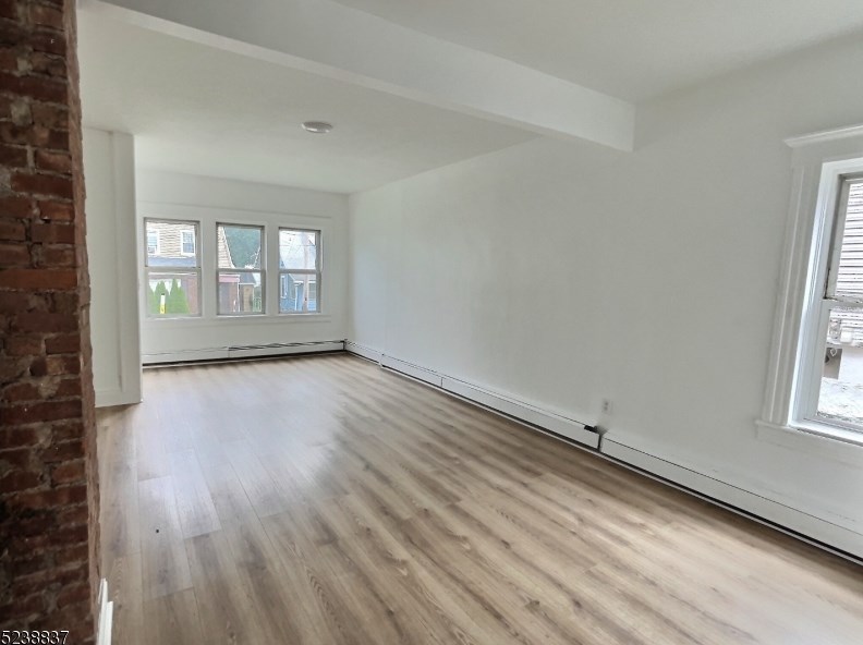 405 Clifton Blvd, Clifton NJ  07013-1807 exterior