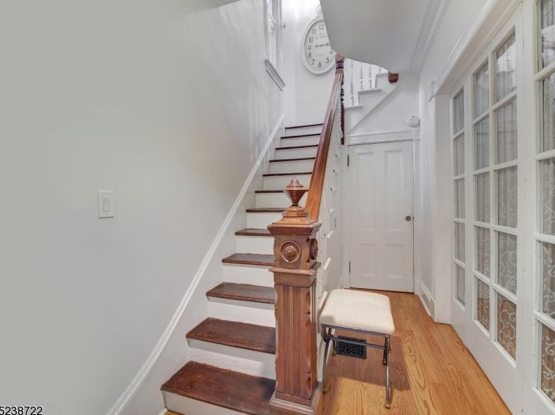 154 Clinton Pl, Hackensack, NJ 07601