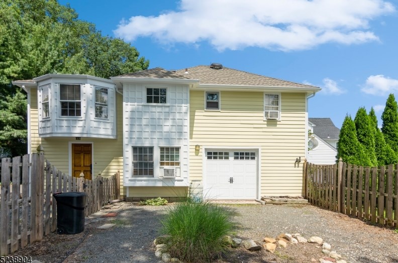 171 Summit St, Millstone, NJ 08876-7212