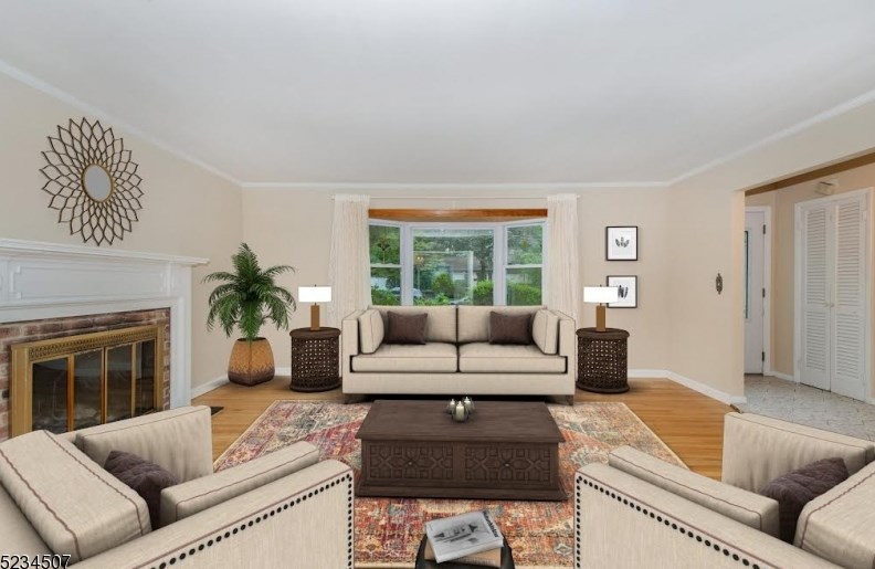 711 Bancroft Pl, Paramus NJ  07652-2301 exterior