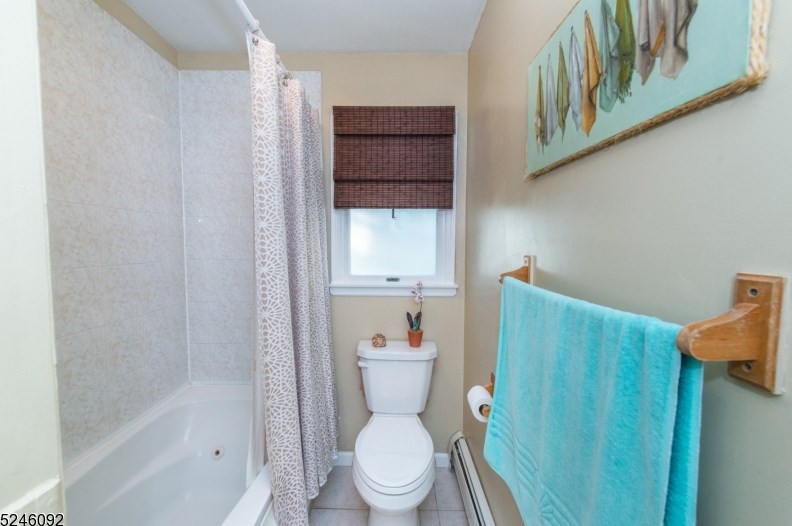 38 Iroquois Ave, Lake Hiawatha NJ 07034-1706 exterior