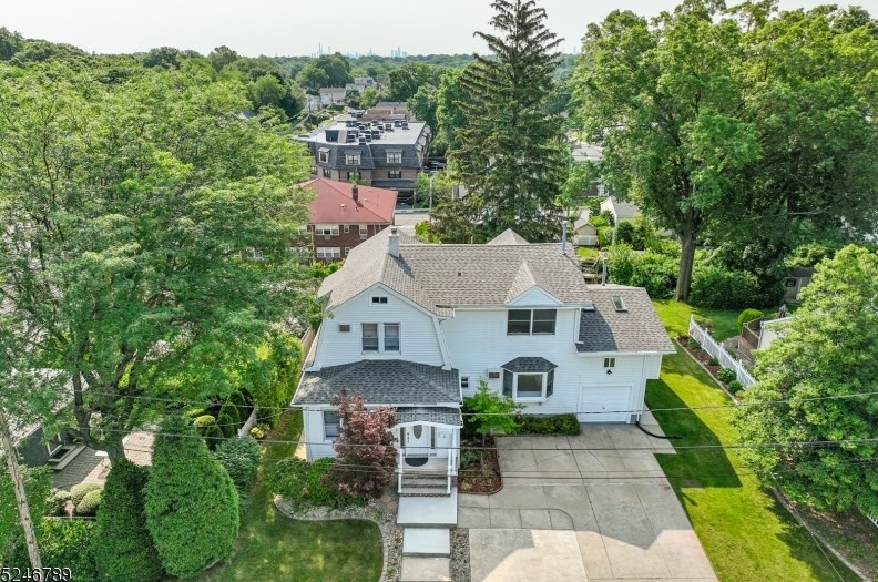 2 Fulton St, Nutley NJ  07110-2051 exterior