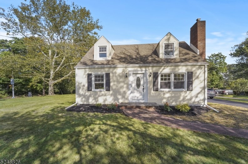 2 Spencer Rd, Basking Ridge, NJ 07920-1820