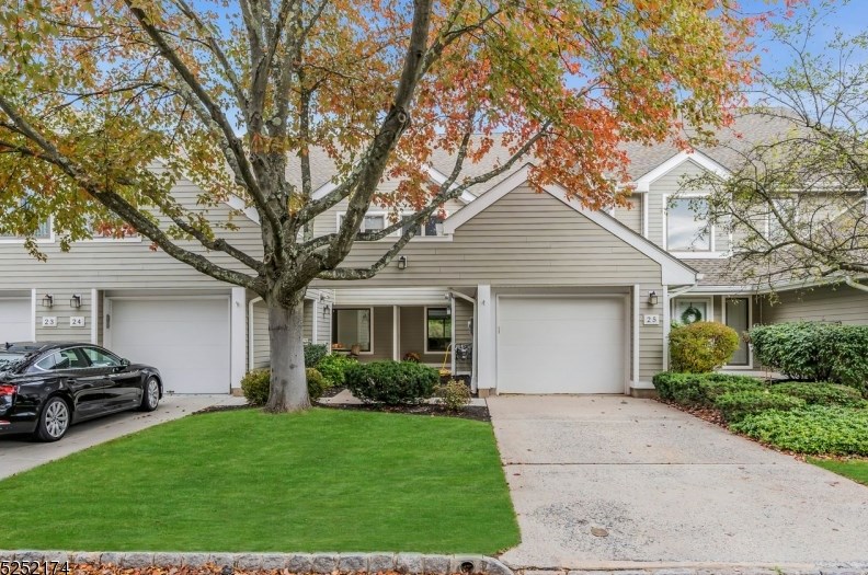25 Stryker Ct, Bridgewater, NJ 08807