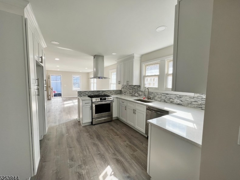 1426 Bradford St, Plainfield, NJ 07063