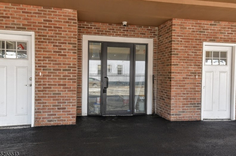 164 Atlantic St #104, Paterson, NJ 07503