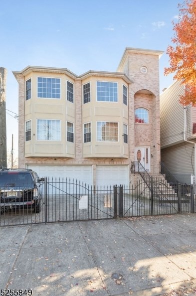 86 Lincoln Ave, Newark NJ  07104 exterior