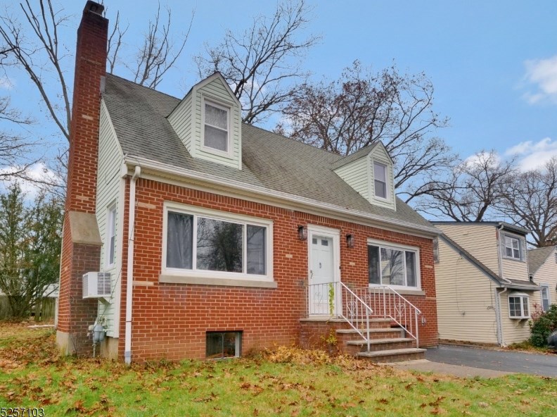 29 Claremont Ter, Wayne, NJ 07470-5125