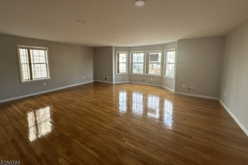 694-696 E 26th St, Paterson, NJ 07504