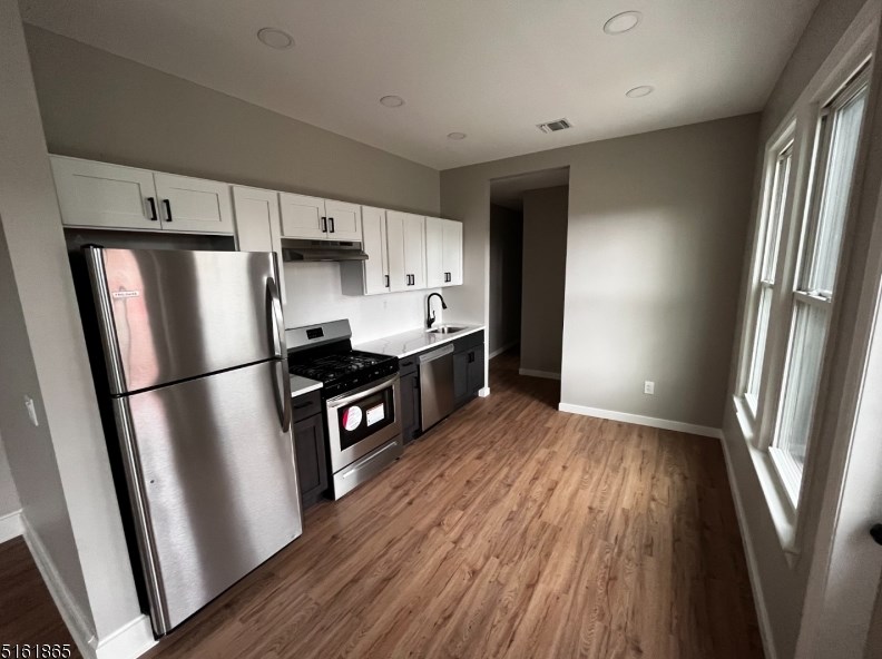 339 Valley Brook Ave #4, Lyndhurst, NJ 07071