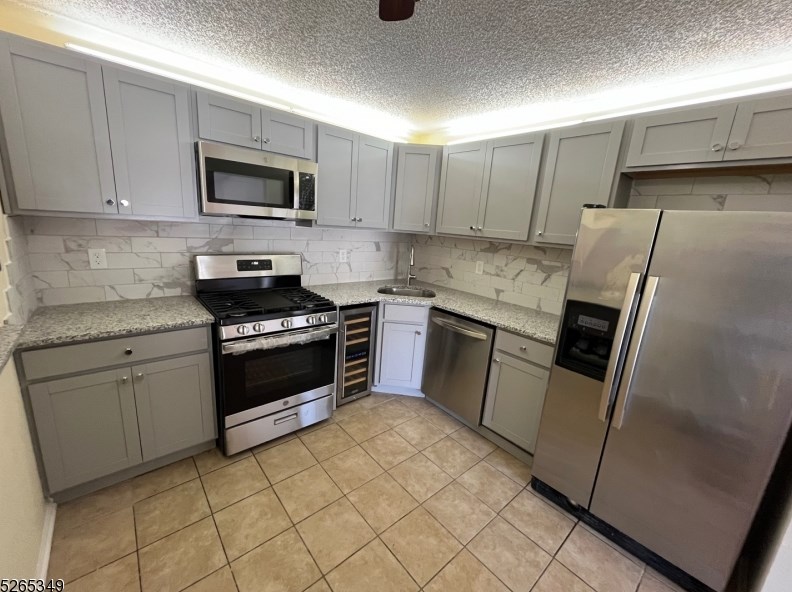 302 English Pl, Basking Ridge NJ  07920-2750 exterior