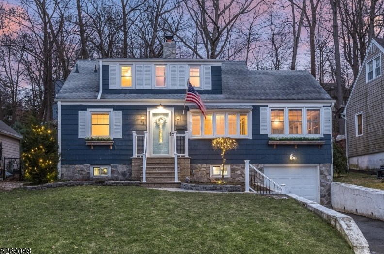 48 Hillside Ave, West Caldwell, NJ 07006