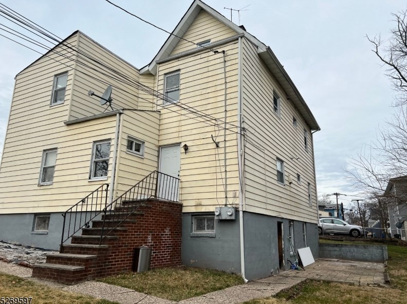 330 Boyden Ave #2, Maplewood, NJ 07040