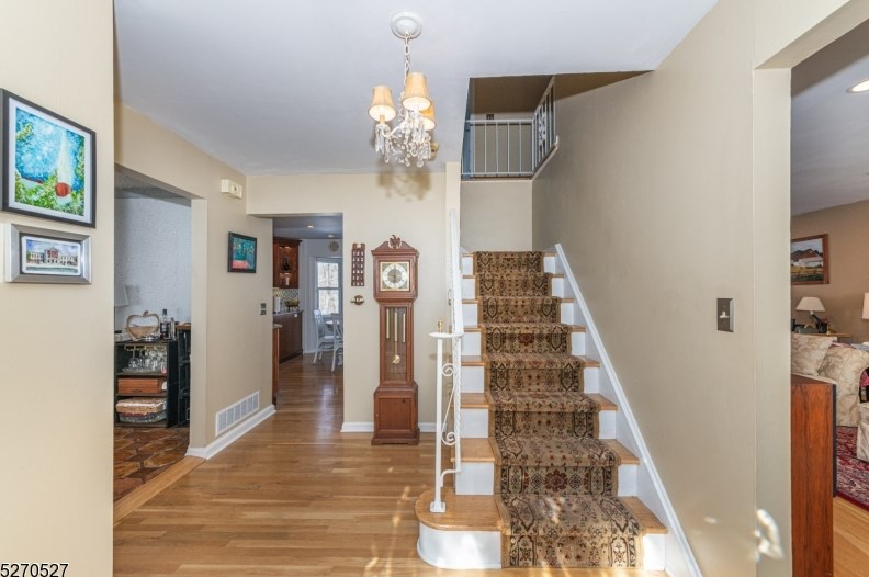 15 Hillcrest Dr, Dover, NJ 07869