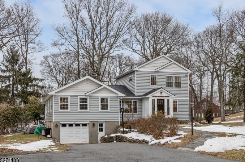 21 Crestwood Dr, Dover, NJ 07869-3101