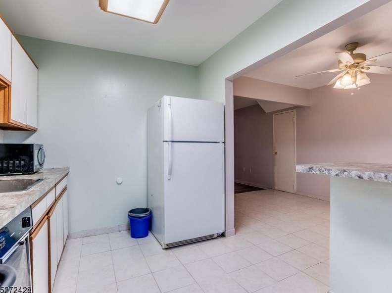 1132 Valley Rd, Wayne NJ  07470-2335 exterior