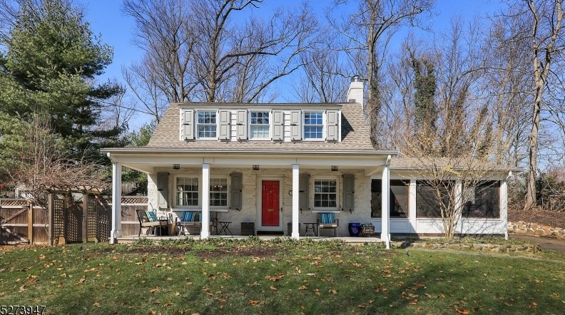 1073 Sleepy Hollow Ln, Plainfield, NJ 07060-3455