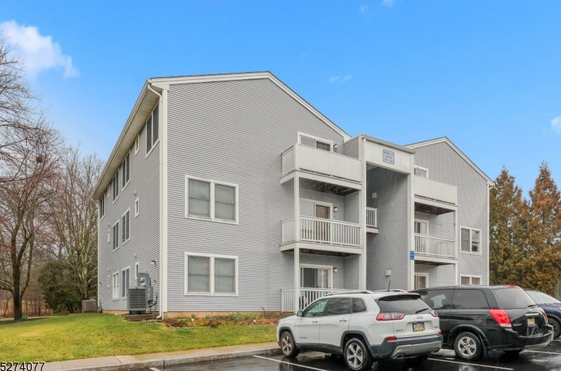 133 Griggs Dr, Princeton, NJ 08540-7672